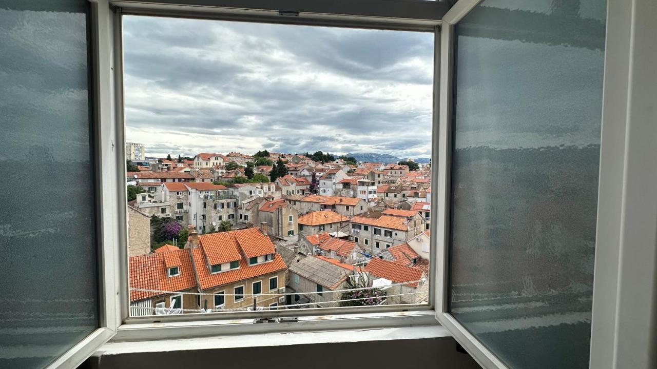 Split Apartments Trpimira Street Buitenkant foto