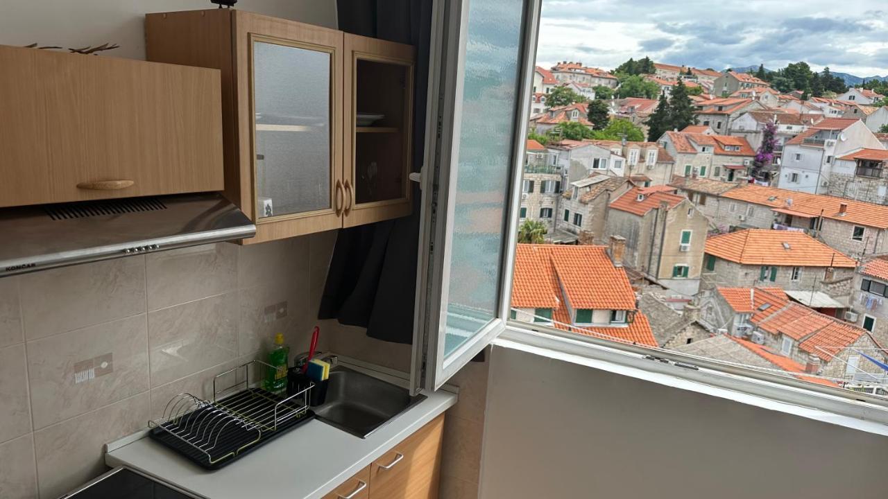 Split Apartments Trpimira Street Buitenkant foto